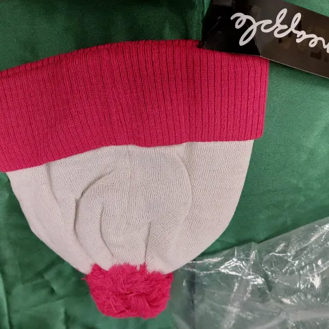 Pink and white Pineapple hat