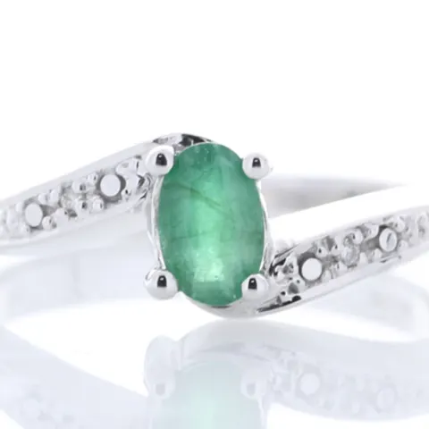9ct White Gold Diamond And Emerald Ring 0.01