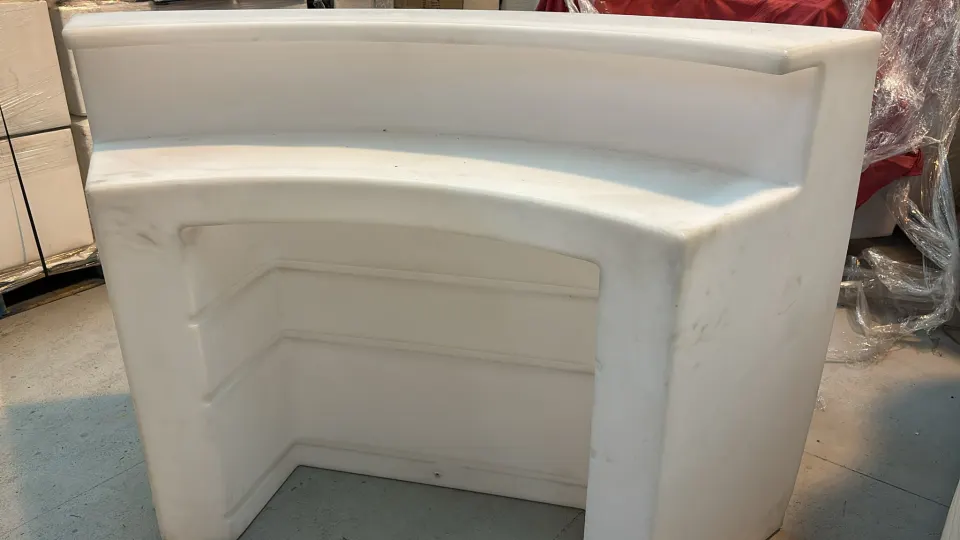 LED Bar with charger Size 170  x 120 x 60 cm (needs a clean sold as is)