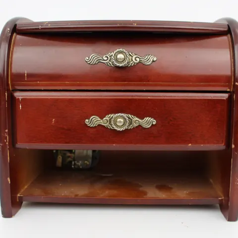 Vintage Musical Jewellery Box