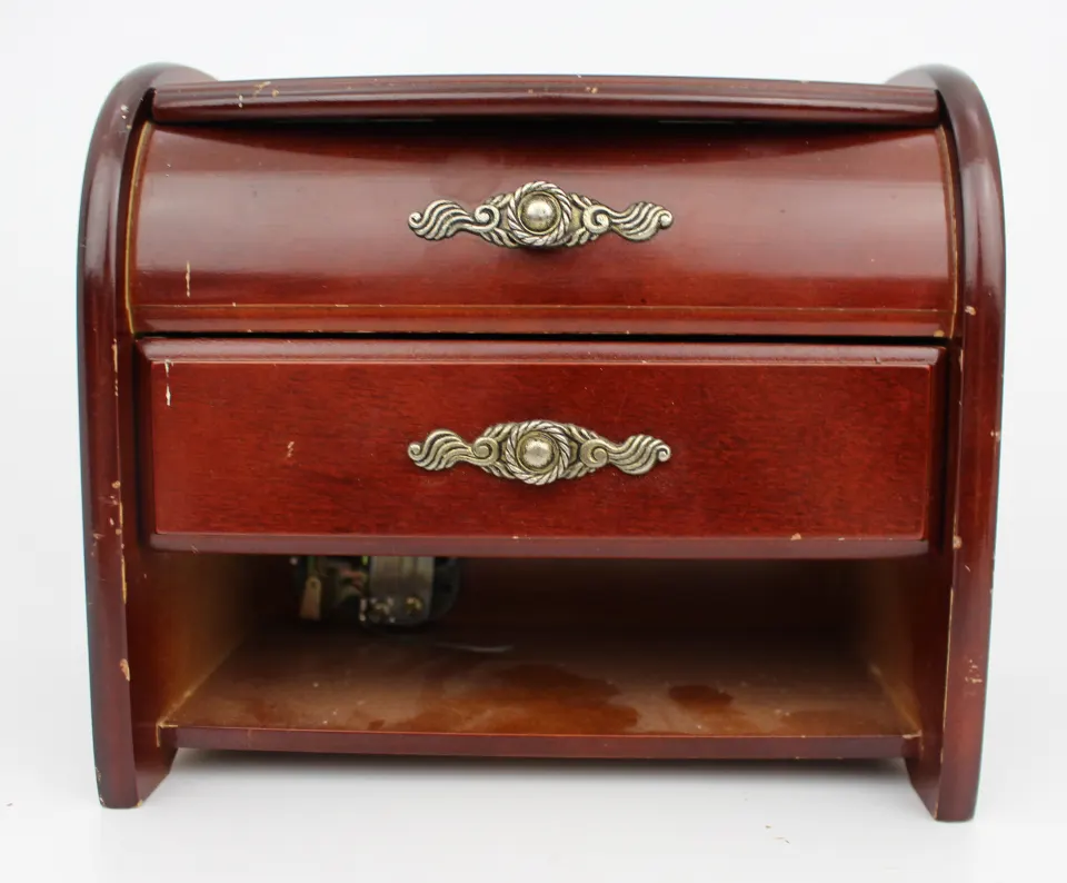 Vintage Musical Jewellery Box