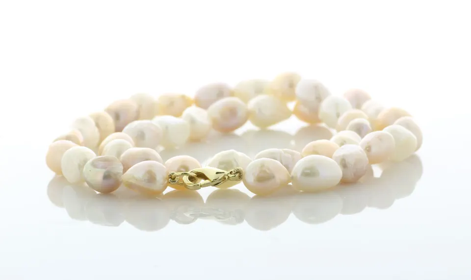 18 Inch Freshwater Baroque Shaped Cultured 8.0 - 8.5mm Pearl Necklace With Gold Plated Clasp