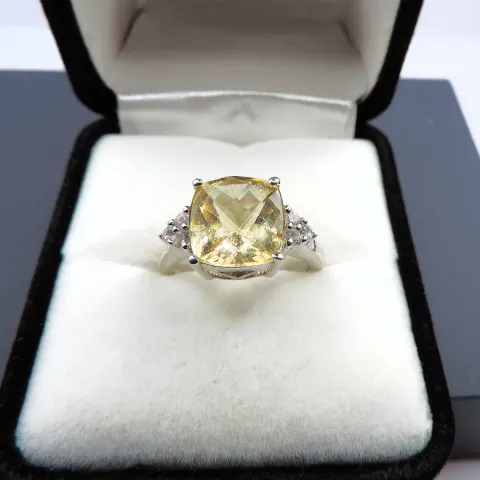  Sterling Silver 6 Carat Lemon Citrine Ring New With Gift Pouch