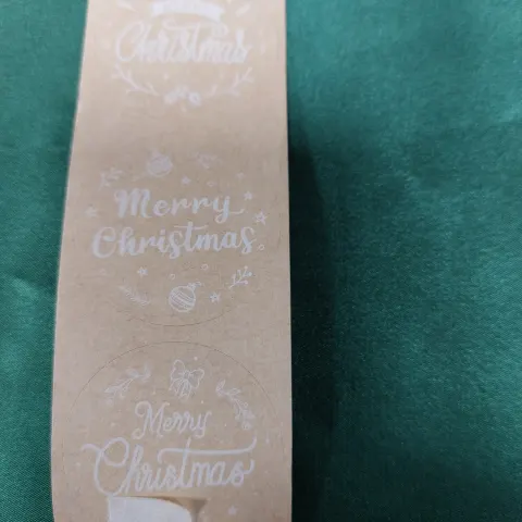 2000 Christmas stickers on rolls