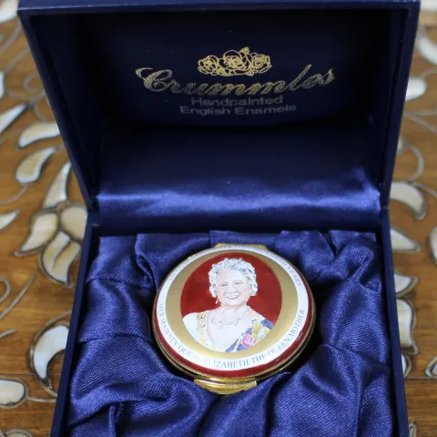 Crummles Enamel Box – HM Queen Elizabeth The Queen Mother