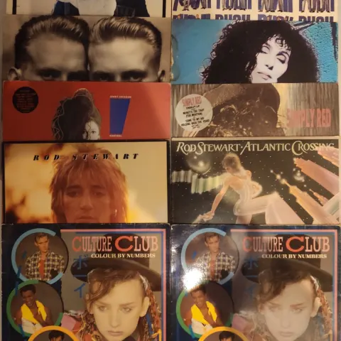 A Large Collection of Approximately 60 x Vinyl Records – 60s 70s 80s