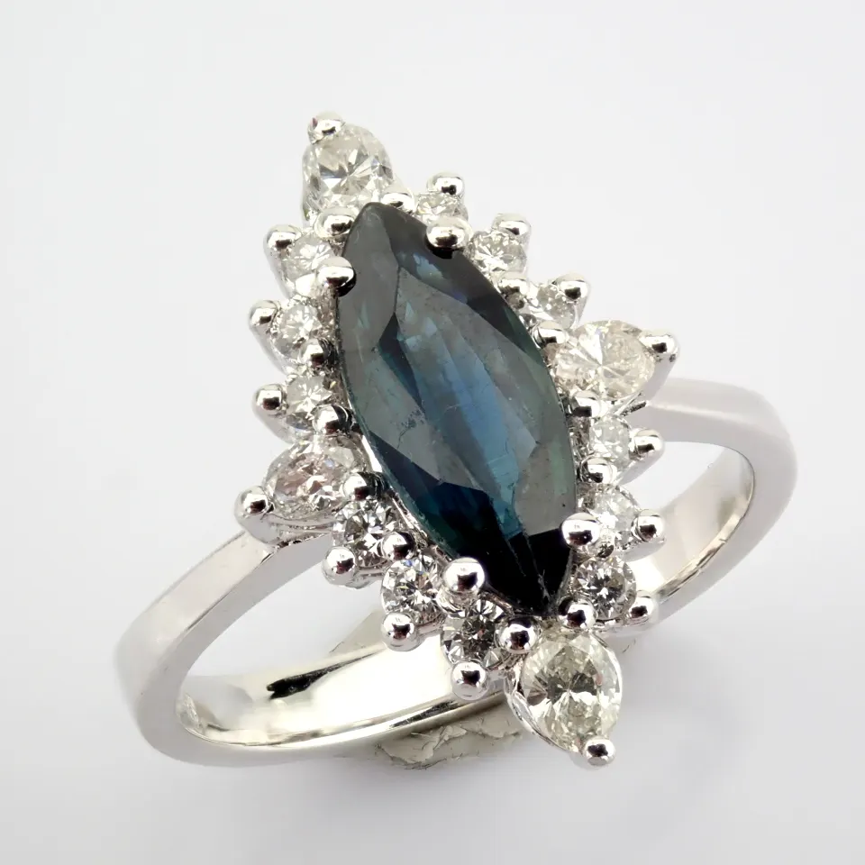 18K White Gold Sapphire and Diamond Cluster Ring