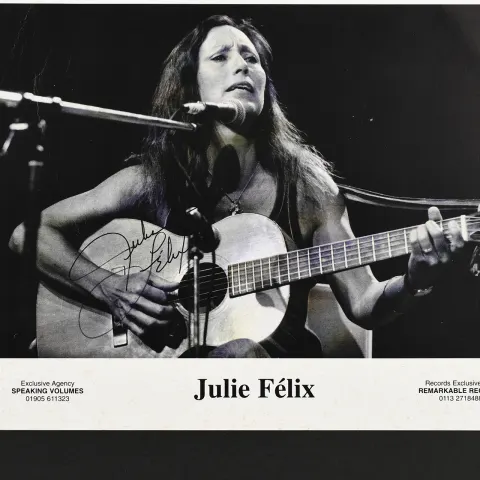 JULIE FELIX (1938-2020) Original signature