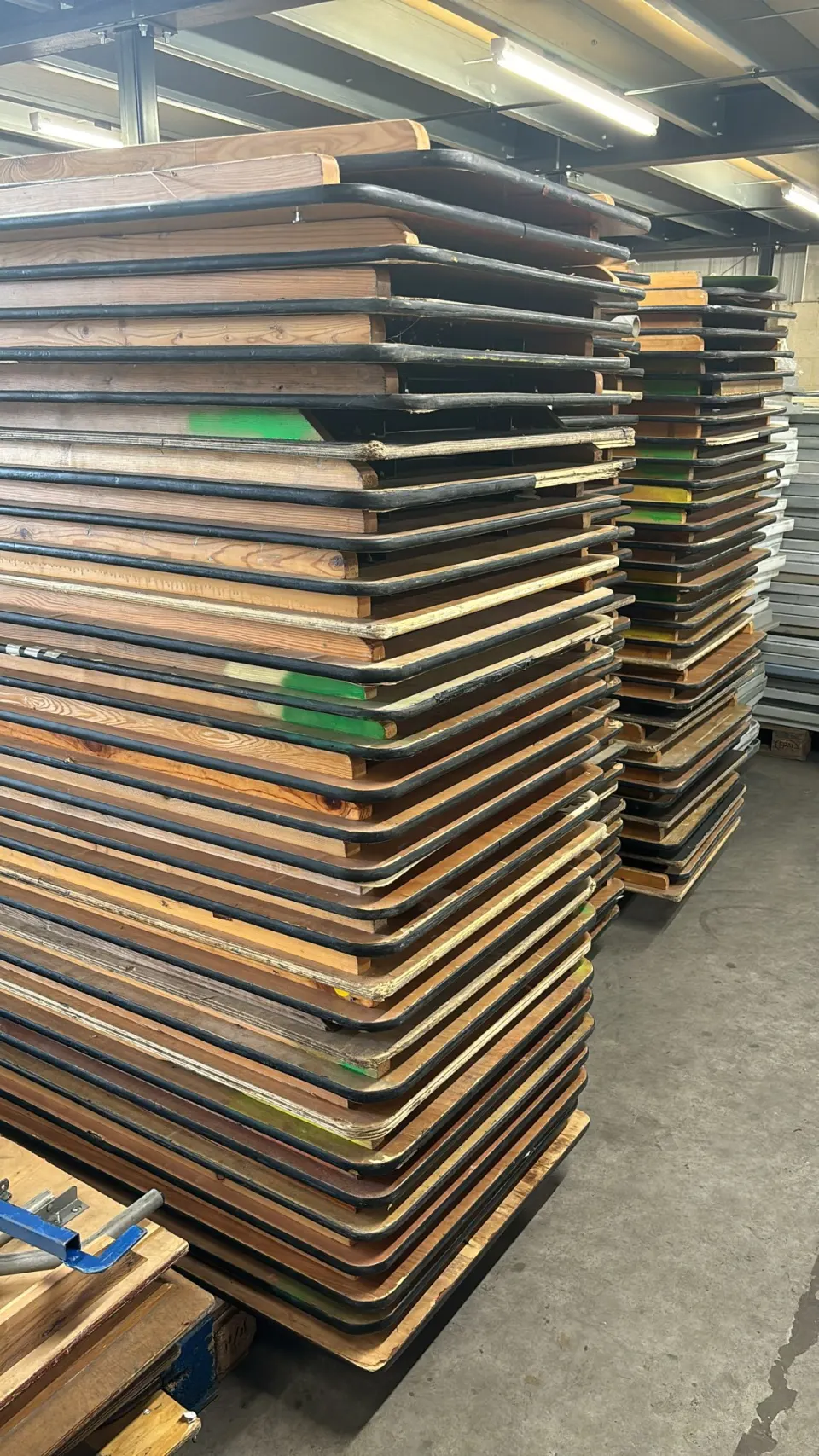 10 x 6ft x 2ft 6in Trestle Tables with American fold up legs
