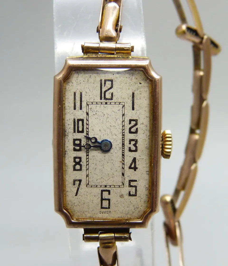 Antique Stunning Lady's 9ct Gold Cased Wristwatch