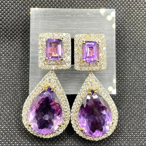 Beautiful 34.5ct Natural Amethyst with 4.70ct Natural Diamonds and 18k gold
