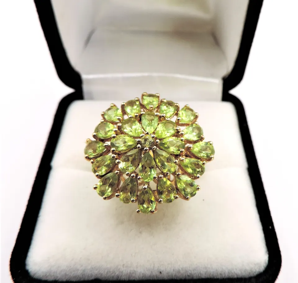 18K Gold Silver Peridot Ring 5.75 cts  New With Gift Pouch