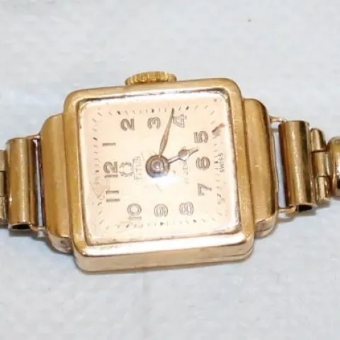 18k & 9ct Gold Watch (see description)