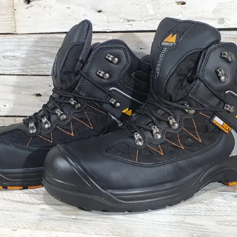 Safety Toe Work Boots. Monitor Blizzard Boots. Size EU 44.  Rrp £99