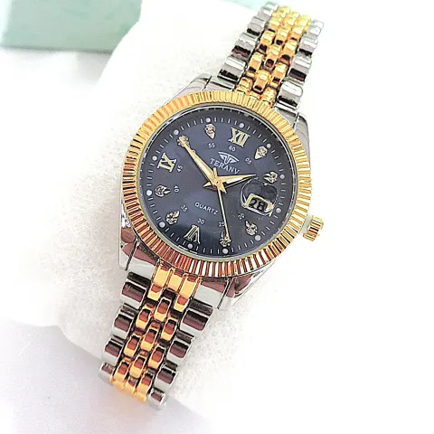 Ladies Quartz Stainless Steel Bracelet Fashion Watch - New
