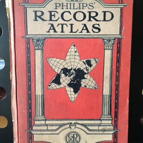 Philips  Vintage 1928 Record Atlas 70 Coloured Detailed World Maps.