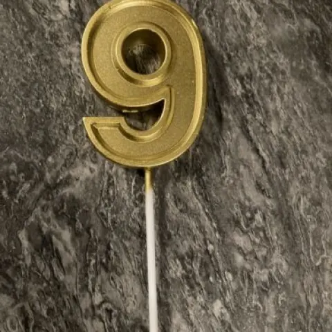45 x Gold Age 9 Candle Birthday