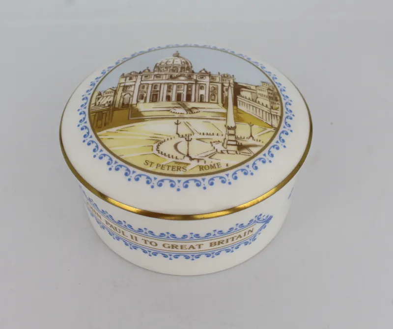 Royal Worcester St Peter's Rome Lidded Circular Box