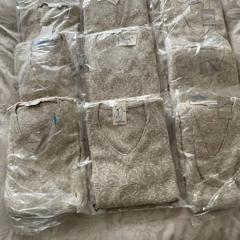 Bundle of 9, V Neck Jumpers (Qty 3 Cottonade and Qty 6 Sinequinone). Beige