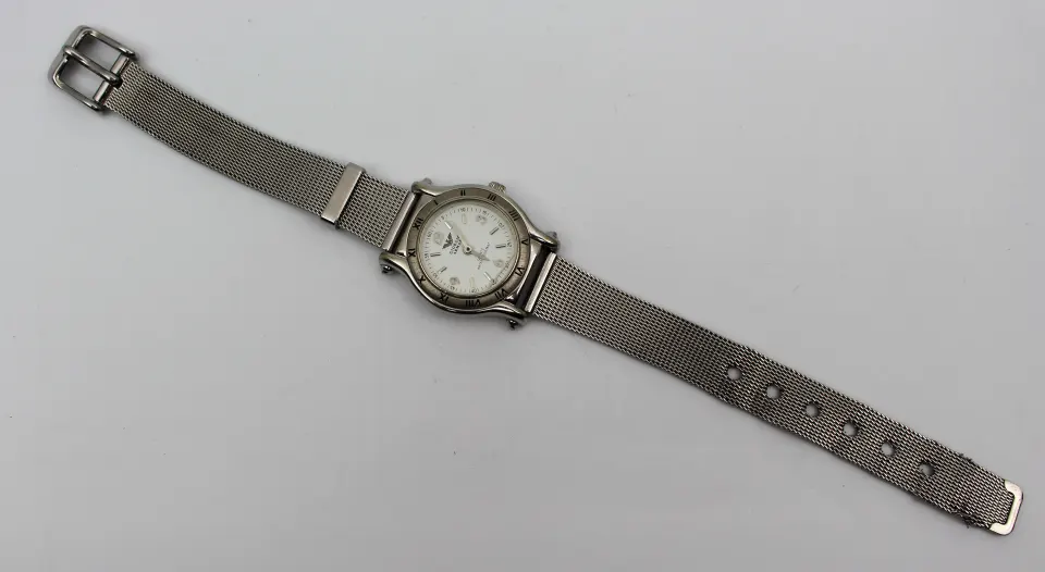 Giorgio Armani Le Collezioni Quartz Wristwatch – Stainless Steel Mesh Strap