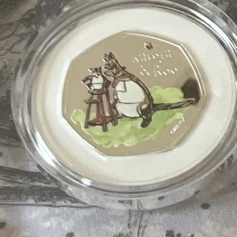Kanga and Roo silver coin