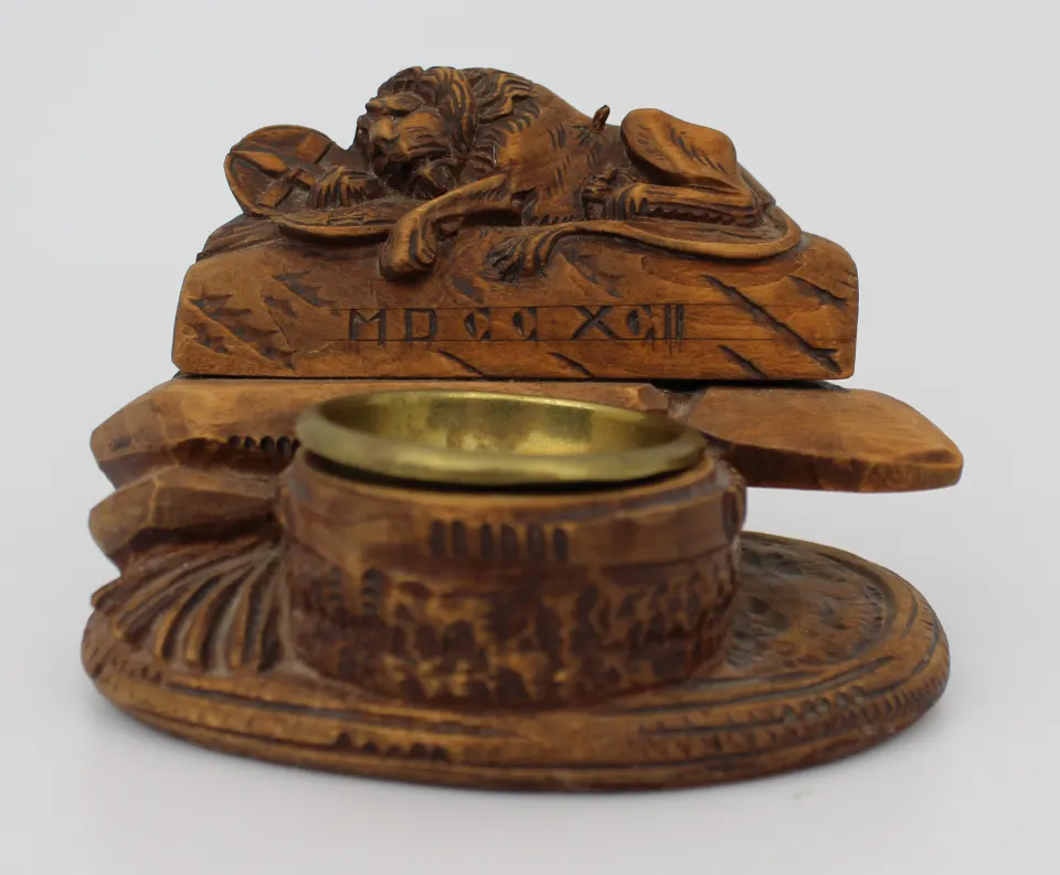 Carved Wooden Inkwell Depicting the Lion of Lucerne c.1900