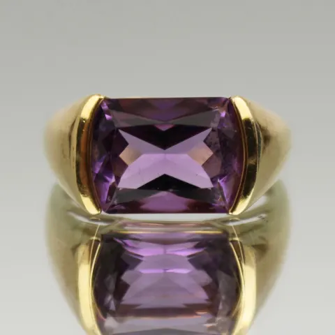 Vintage 9ct Gold Amethyst Ring