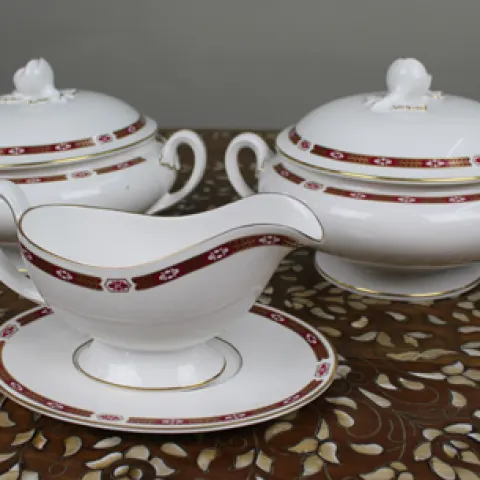 Colelction of Royal Worcester “Grosvenor” Red & White – Sauce Boat & Stand, and Two Lidded Tureens