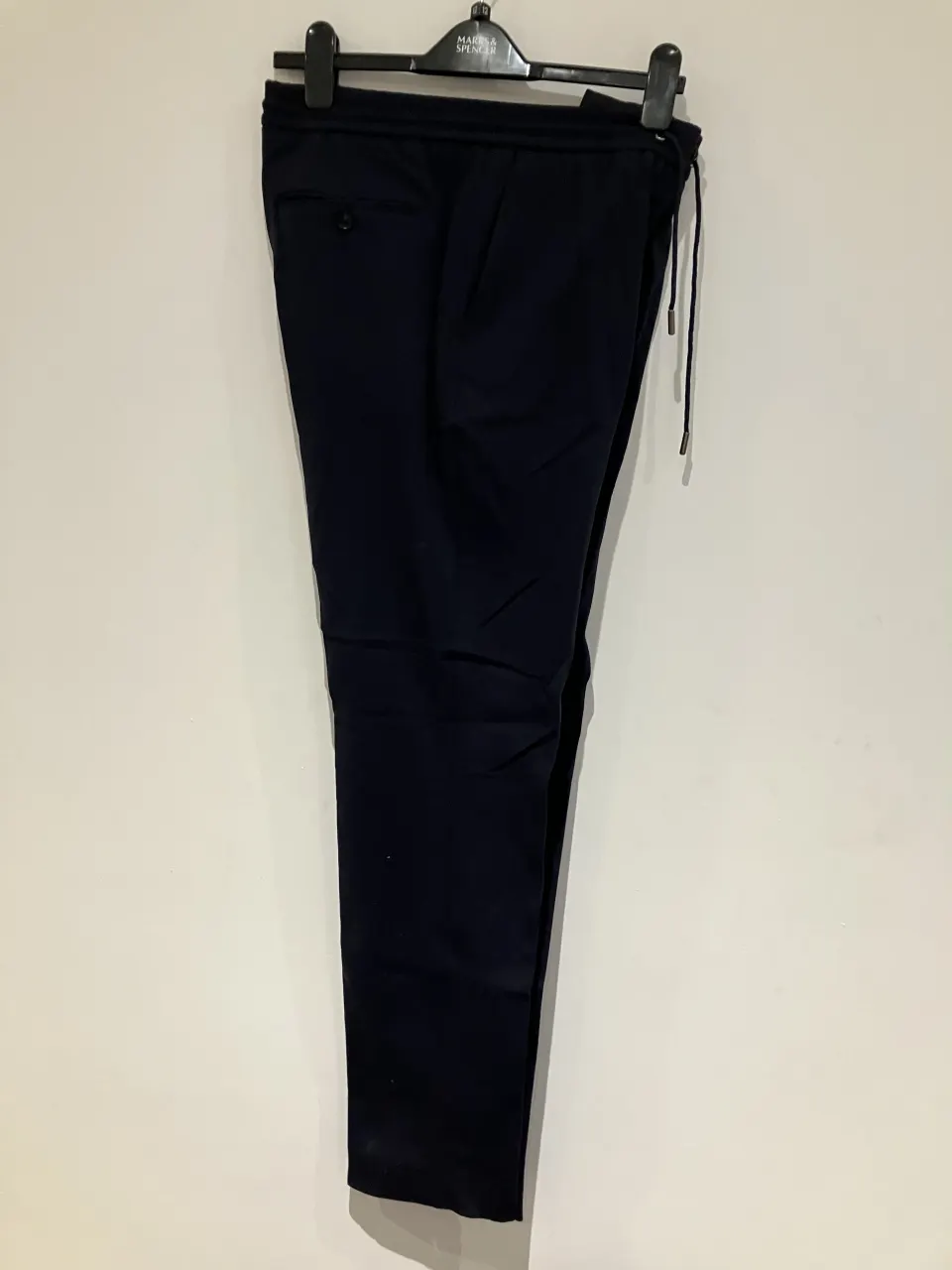 Reiss Flexo trouxeres worn by Stunt double