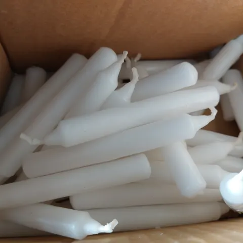 Mixed box of candles