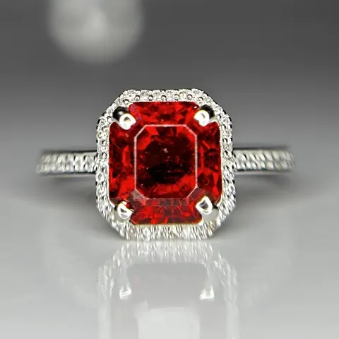 Beautiful 3.55 CT Natural Hessonite Garnet With Natural Diamonds & 18k Gold