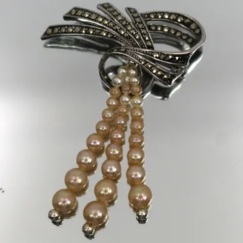 Brooch