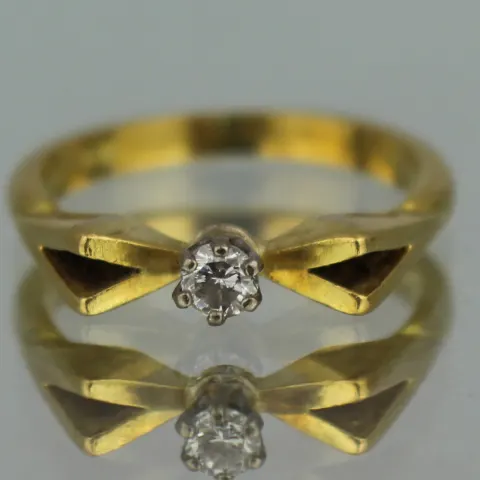 Diamond 18ct Yellow Gold Ring