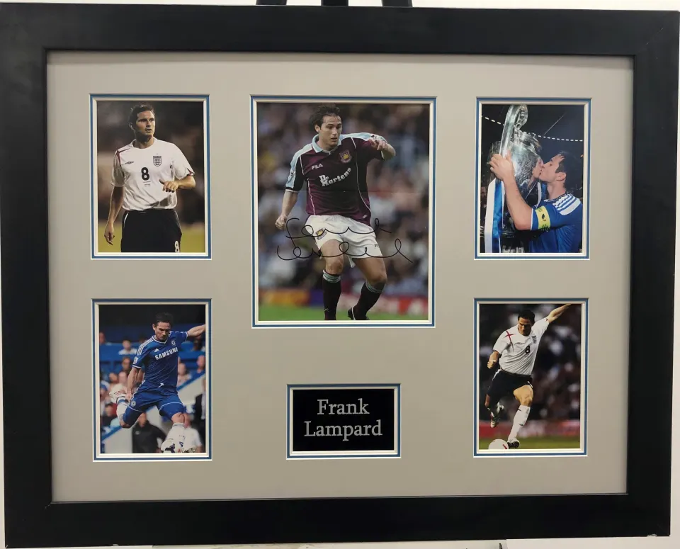 FRANK LAMPARD framed original signature presentation.