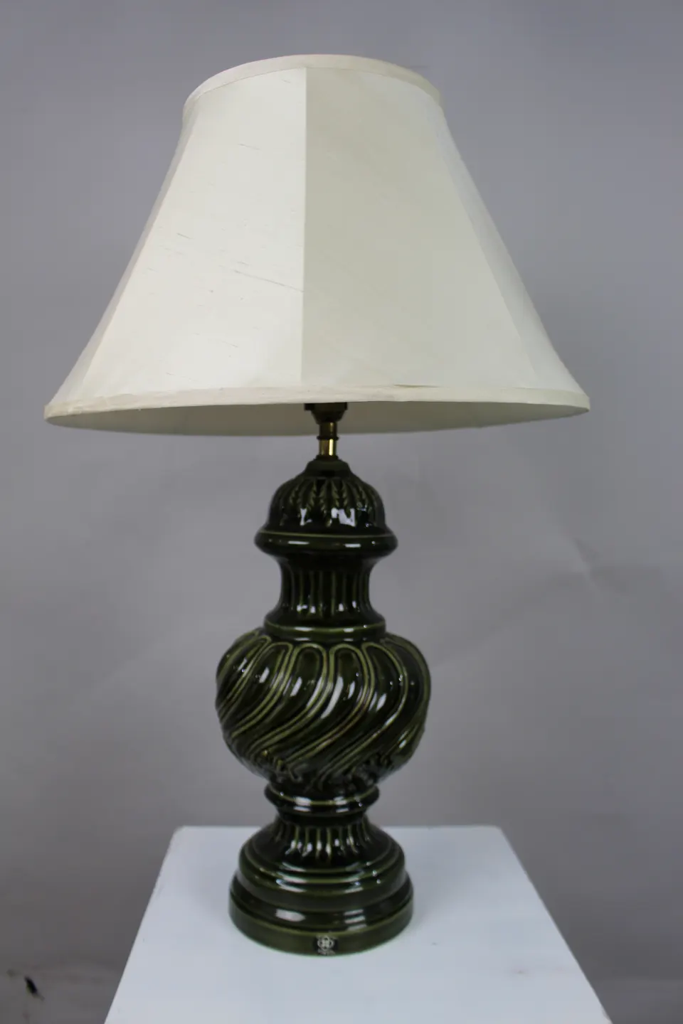 Large Royal Doulton Table Lamp & Shade