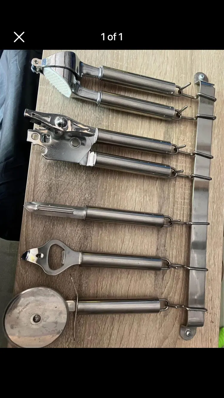Box of 12 Hanging Bars With Utensils Chrome New 5