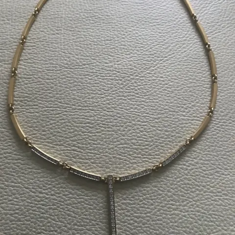 Goldtone metal and Diamonte Necklace costume