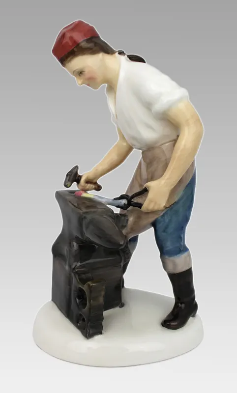 Royal Doulton Figurine The Blacksmith of Williamsburg HN 2240