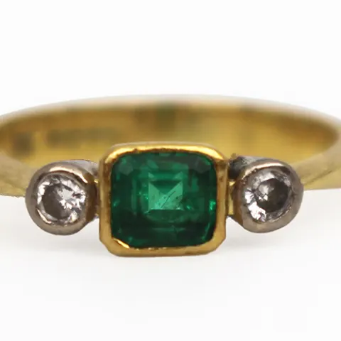 Emerald & Diamond 18ct Gold Ring