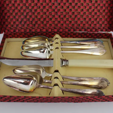 Vintage Cased E.Leclere Set