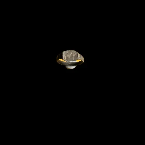 Antiquities: Medieval copper ring (£6 UK £13 international post)