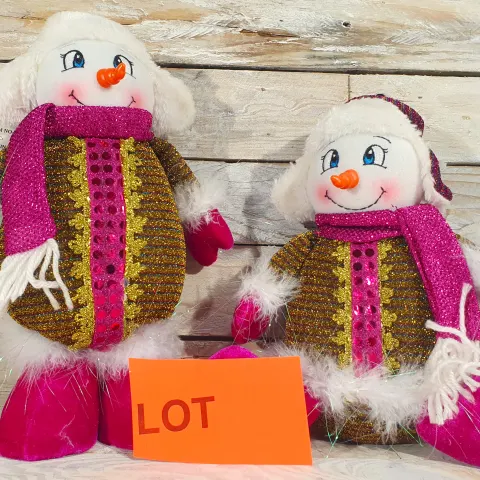 2 x 3D Christmas characters. 30cm x 22cm and 26cm x 22cm