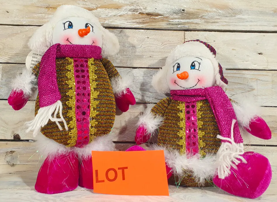 2 x 3D Christmas characters. 30cm x 22cm and 26cm x 22cm