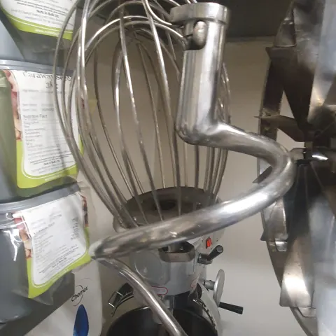 Tabletop 20L capacity mixer.