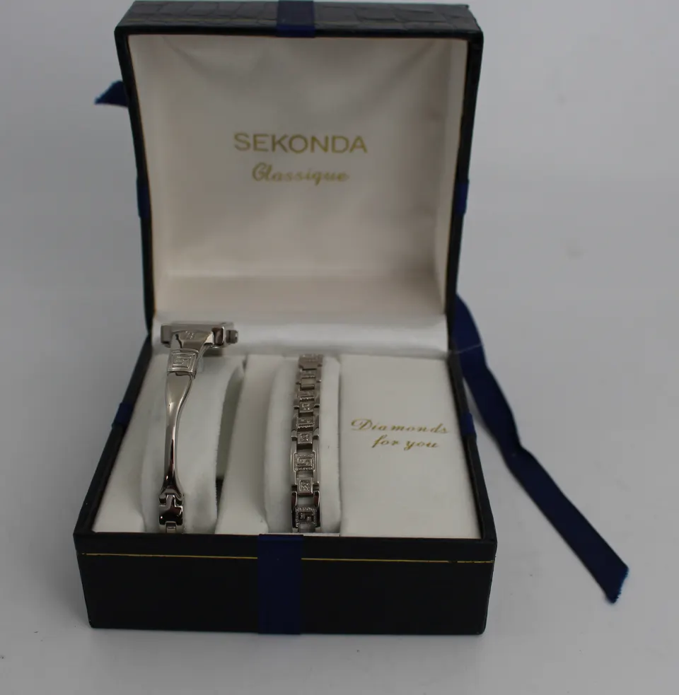 Sekonda Cased Wristwatch & Bracelet