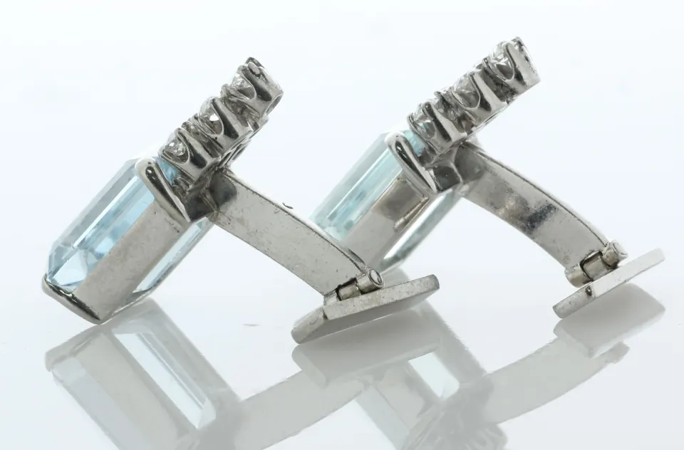 18ct White Gold Diamond And Aqua Marine Cuff Links (A12.00) 0.80 Carats
