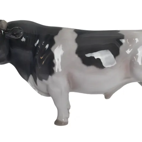 Bing & Grøndahl Copenhagen Denmark Porcelain Bull Sculpture #2121