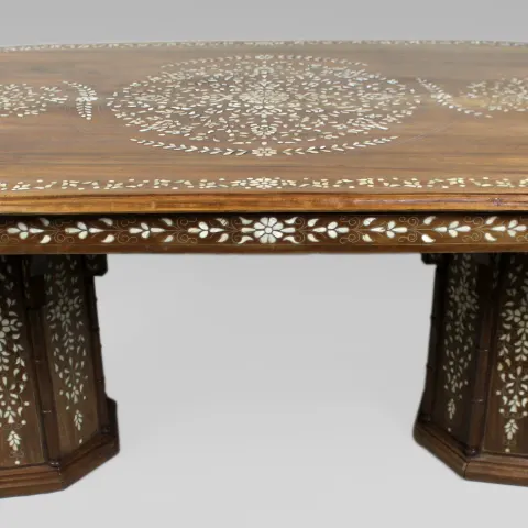 Mid-20th Century Anglo-Indian Inlaid Dining Table