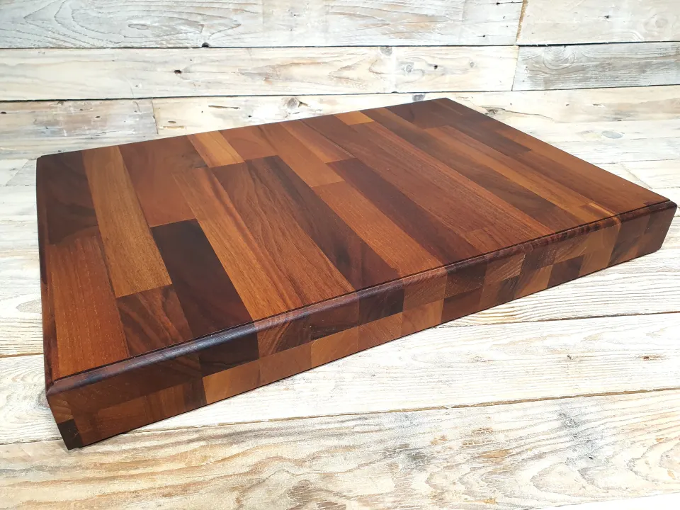 Solid Walnut Heavy Weight Professional Wooden Chopping Board 47cm x 38cm x 4cm Thick Rrp £99.