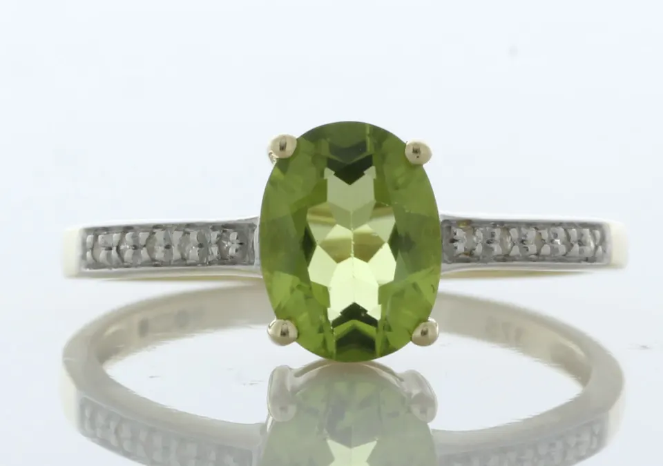 9ct Yellow Gold Diamond And Peridot Ring (P1.28) 0.04 Carats